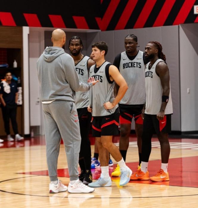 了申京在训, jiCf